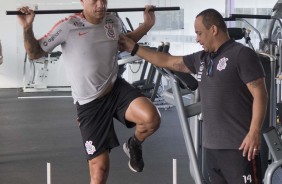 Ralf trabalha na academia do CT durante reapresentao aps folga da Copa do Mundo