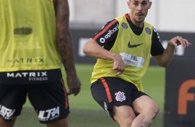 Danilo Avelar já treinou com o elenco alvinegro nesta tarde de terça-feira