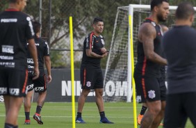 Ralf no treinamento de hoje no CT; Volante deve voltar pronto para jogar