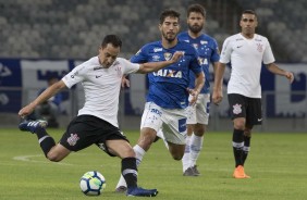 O meia Rodriguinho durante partida amistosa contra o Cruzeiro, no Mineiro