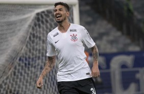 Pedro Henrique marca contra o Cruzeiro o segundo gol do Timo