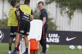 Jogadores no treino desta manhã de sexta
