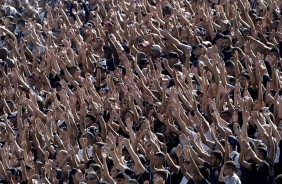 27 mil torcedores compareceram  Arena Corinthians para o jogo amistoso contra o Grmio