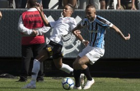 Pedrinho foi bem marcado contra o Grêmio, na Arena Corinthians