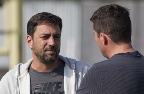 Duílio Monteiro esteve presente no treino de reapresentação do elenco desta segunda-feira