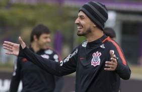 Pedro Henrique treinando com o grupo para o duelo contra o amistoso, na Arena Corinthians