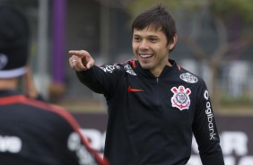 Romero treinando com o grupo para enfrentar o Cruzeiro, na Arena Corinthians