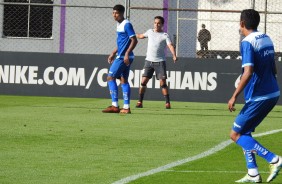 Jadson durante o jogo-treino contra o So Caetano, no CT