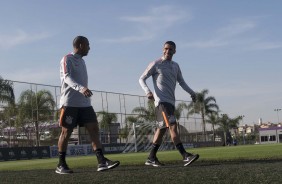 Emerson Sheik e Gabriel no jogo-treino contra o São Caetano