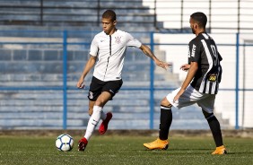 João Vitor no jogo contra o Atlético-MG pelo Brasileirão sub-20