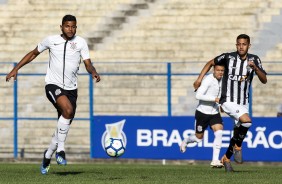 Nathan durante jogo contra o Atlético-MG pelo Brasileirão sub-20