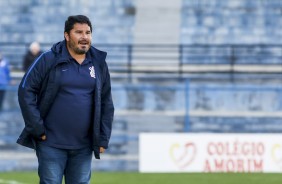 Técnico Eduardo durante o jogo contra o Atlético-MG pelo Brasileirão sub-20