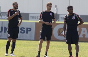 Danilo e zagueiro Henrique no treinamento de hoje no CT