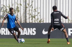 O jovem Pedrinho durante o treinamento deste sbado no CT