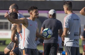 Jogadores durante o ltimo treino antes do jogo contra o So Paulo, no Morumbi