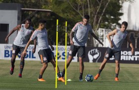 Jogadores durante o ltimo treino antes do jogo contra o So Paulo, no Morumbi