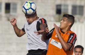 Matheus Matias treina com o elenco nesta segunda-feira no CT Joaquim Grava