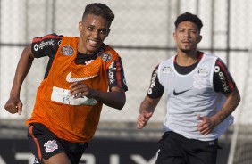 Pedrinho e Douglas no treino de hoje no CT Joaquim Grava