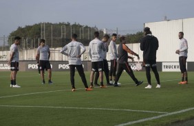 Elenco reunido para o ltimo treino do Timo antes do jogo contra o Cruzeiro