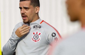 Fagner no treinamento desta terça-feira; Time se foca no Cruzeiro, próximo adversário