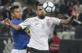 O atacante Jonathas durante partida contra o Cruzeiro, pelo Campeonato Brasileiro