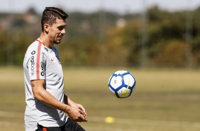 Danilo Avelar no treinamento deste sbado no CT do Brasiliense