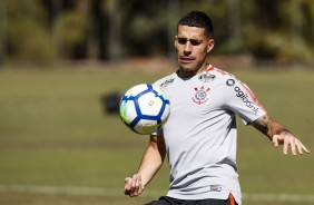 Volante Gabriel durante a manh deste sbado no treino que ocorreu no CT do Brasiliense