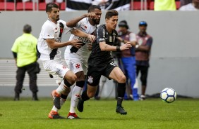 O ex-vascaíno Mateus Vital durante jogo contra o time do Rio, pelo Campeonato Brasileiro