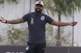 Dyego Coelho durante o treino de representação do elenco no CT Joaquim Grava
