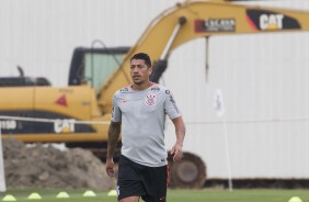 Ralf no treino de reapresentação desta segunda-feira, no CT Joaquim Grava