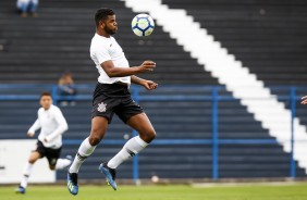 Nathan durante partida contra o Sport, pelo Brasileiro sub-20