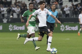 O novato Ángelo Araos fez sua estreia com a camisa do Corinthians diante a Chapecoense