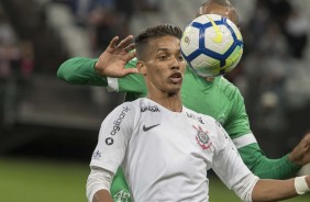 Pedrinho deu o passe para o nico gol do jogo contra a Chapecoense, pela Copa do Brasil