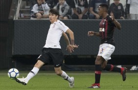 O jovem Ángelo Araos fez sua segunda partida pelo Timão, contra o Atlético-PR, na Arena Corinthians
