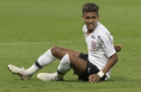 Pedrinho durante partida contra o Atlético-PR, na Arena Corinthians, pelo Brasileirão