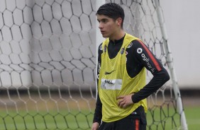 ngelo Araos no CT durante o ltimo treino antes da equipe enfrentar o Atltico-PR, pelo Brasileiro