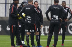 Osmar Loss comanda ltimo treino antes do time enfrentar o Atltico-PR, pelo Brasileiro