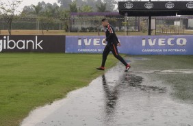 Ralf durante o treino neste dia chuvoso em So Paulo