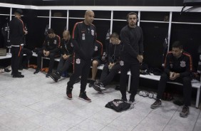 Jogadores no vestiário antes do jogo contra o Colo-Colo, no Chile
