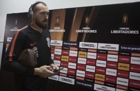 Walter chega ao estádio antes do jogo contra o Colo-Colo, no Chile