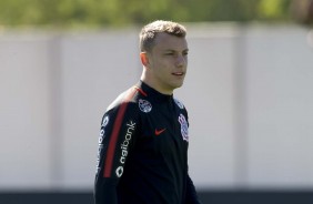 Carlos Augusto durante ltimo treino do time antes do duelo contra a Chapecoense