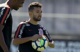 Clayson durante ltimo treino antes da equipe enfrentar a Chapecoense, na Arena Cond