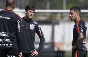 Mateus Vital e Gabriel no treino preparatrio para o jogo contra a Chapecoense