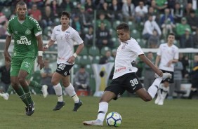 Pedrinho durante jogo contra a Chapecoense, pelo Brasileiro, na Arena Cond