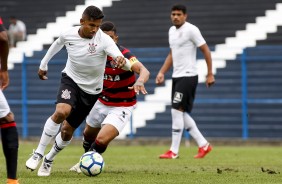 Ronald durante partida contra o Vitória, pelo Brasileiro sub-20