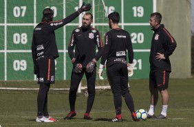Goleiros do Corinthians em Chapecó se preparando para duelo contra a Chapecoense