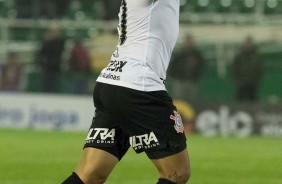Jadson durante comemorao de seu gol contra a Chapecoense, pela Copa do Brasil