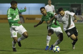 Clayson durante jogo contra a Chapecoense, pela Copa do Brasil