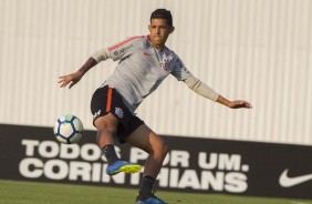 Matheus Matias durante o treinamento desta segunda-feira; Foco da equipe  no Fluminense