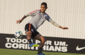Matheus Matias durante o treinamento desta segunda-feira; Foco da equipe é no Fluminense